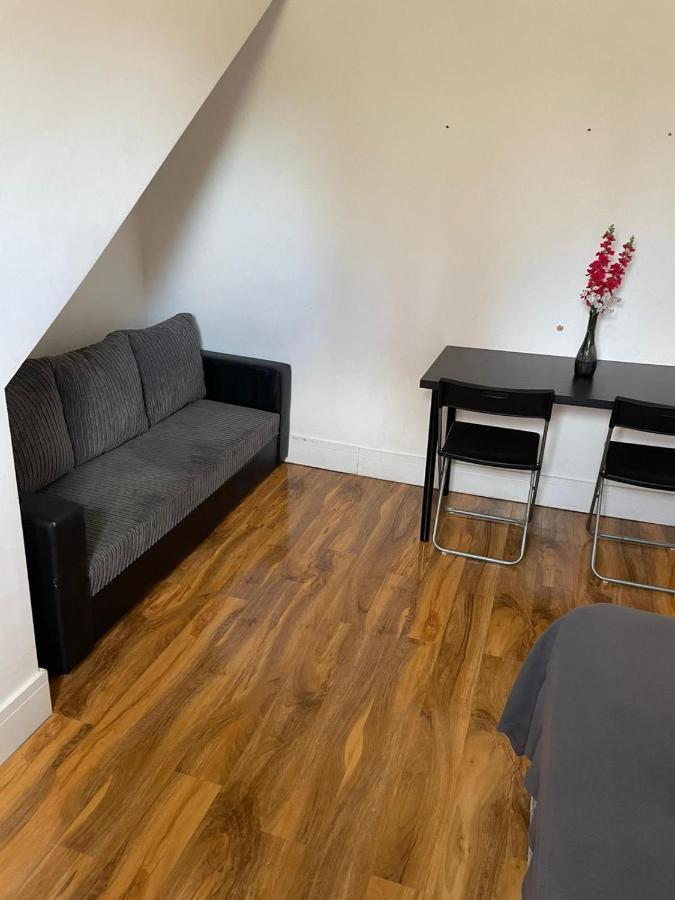 Sw16 Norbury Guesthouse 런던 외부 사진