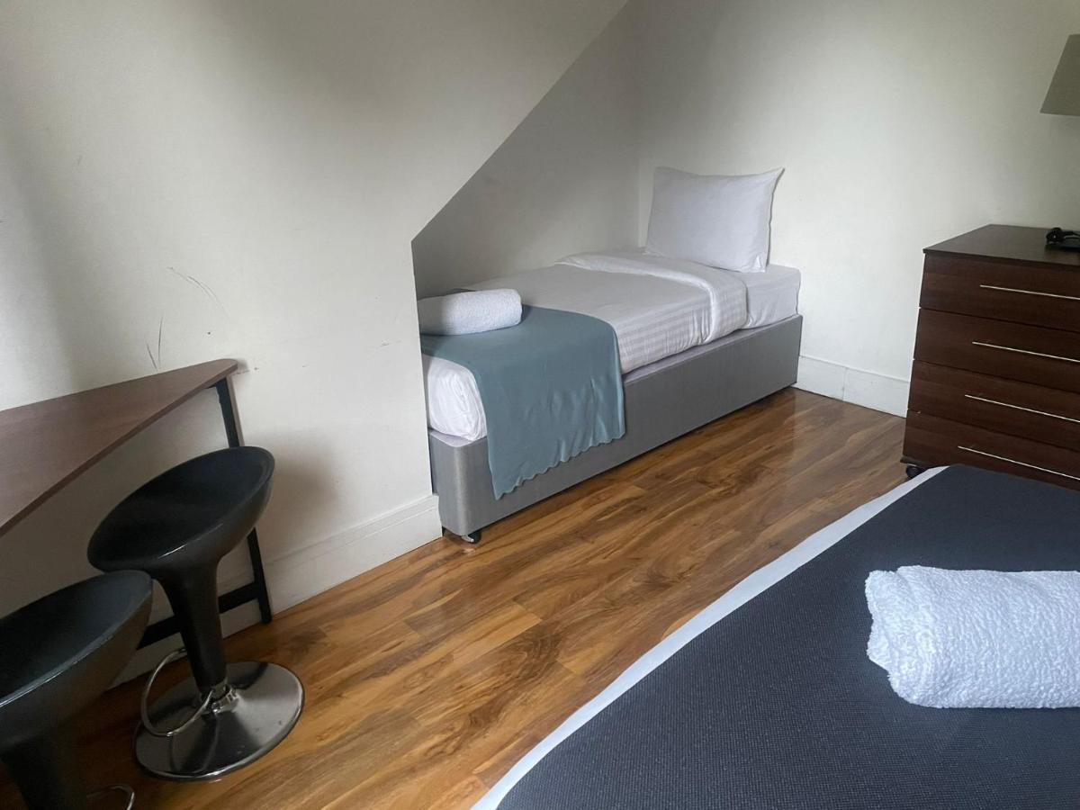 Sw16 Norbury Guesthouse 런던 외부 사진